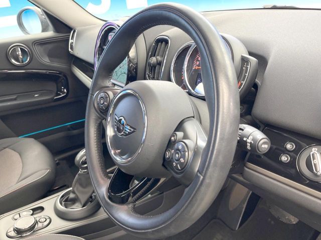 BMW MINI COOPER D CR 2018 Image 31