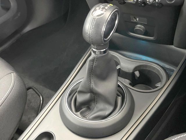 BMW MINI COOPER D CR 2018 Image 31