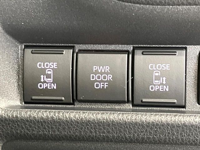 TOYOTA SIENTA HYBRID 2025 Image 31