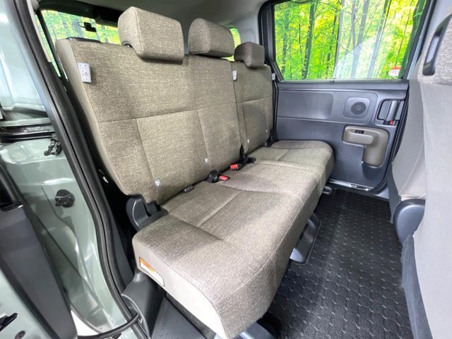 TOYOTA SIENTA HYBRID 2025 Image 31