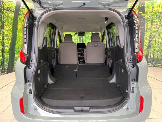 TOYOTA SIENTA HYBRID 2025 Image 31