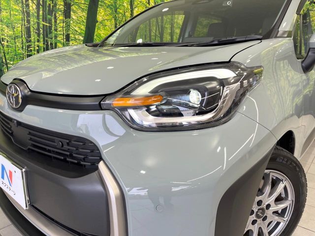 TOYOTA SIENTA HYBRID 2025 Image 31