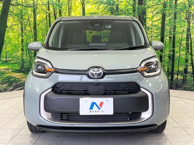 TOYOTA SIENTA HYBRID 2025 Image 31