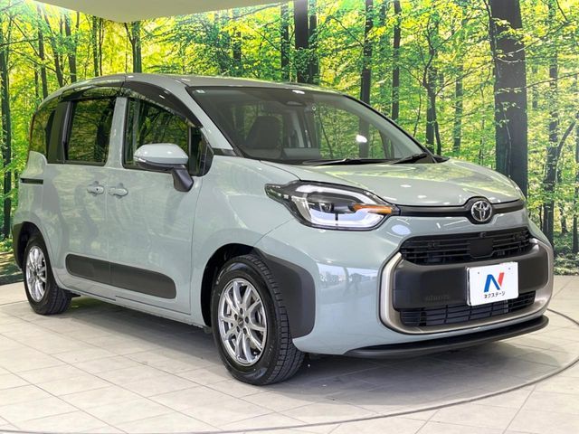 TOYOTA SIENTA HYBRID 2025 Image 31