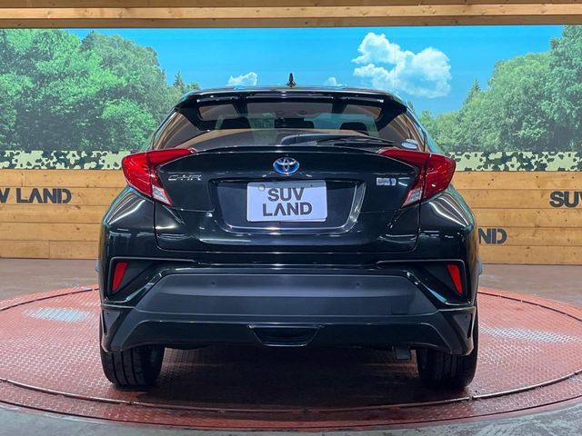 TOYOTA C-HR 2017 Image 31