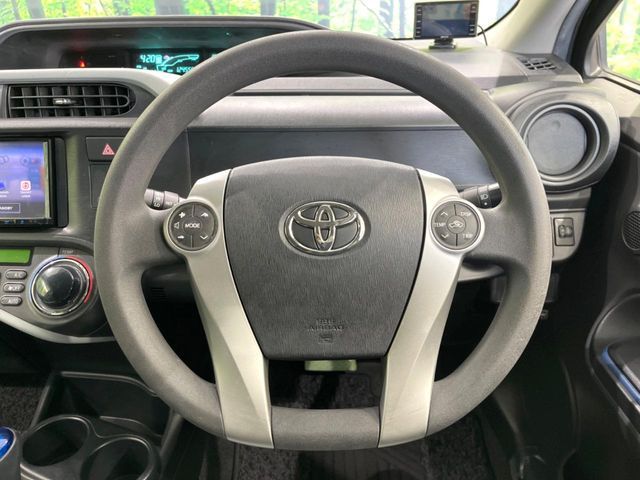 TOYOTA AQUA 2013 Image 31