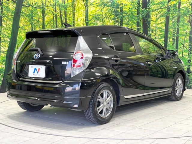 TOYOTA AQUA 2013 Image 31