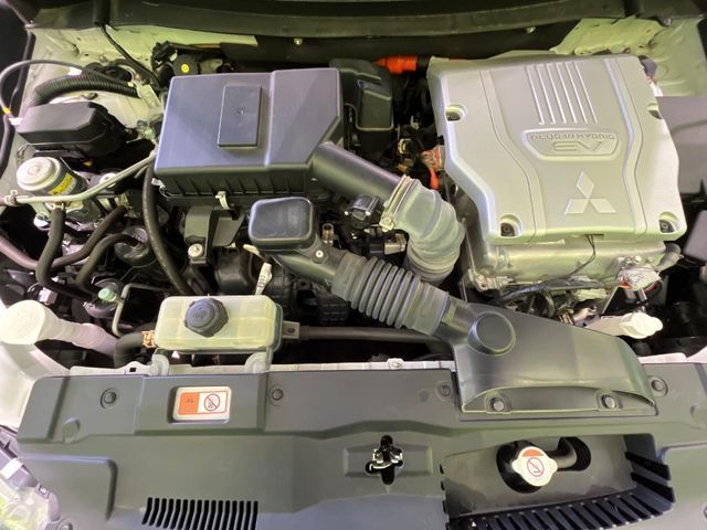 MITSUBISHI OUTLANDER PHEV 2018 Image 31