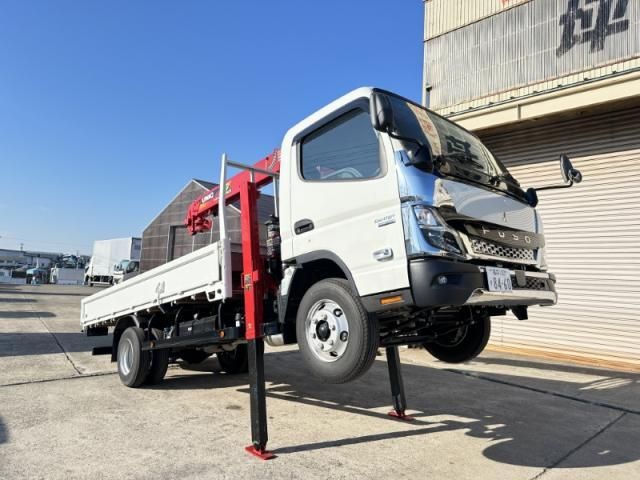 MITSUBISHI CANTER 2024 Image 31