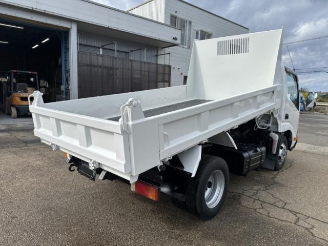 HINO DUTRO 2011 Image 31