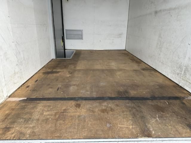 ISUZU ELF 2019 Image 31