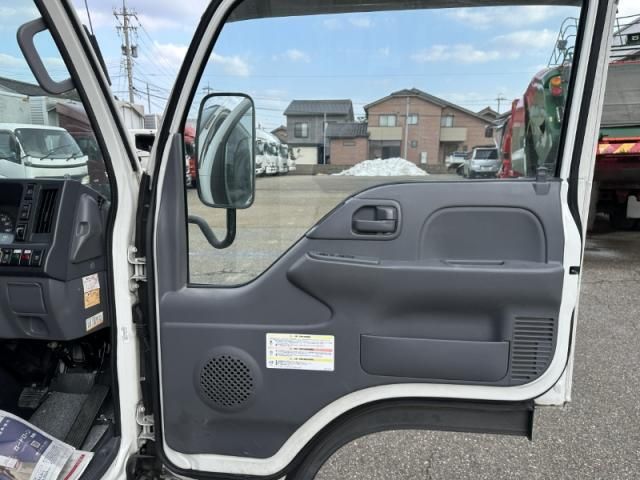 ISUZU ELF 2019 Image 31