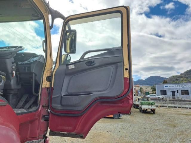 MITSUBISHI FUSOU SUPER GREAT 2009 Image 31