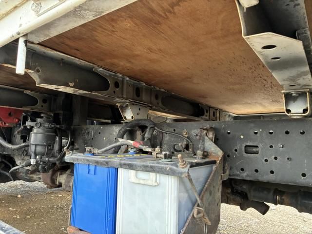 TOYOTA DYNA 2015 Image 31