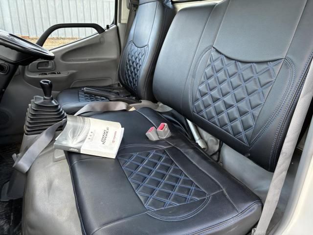 TOYOTA DYNA 2015 Image 31