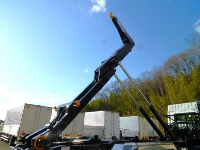 MITSUBISHI FUSOU SUPER GREAT 2025 Image 31