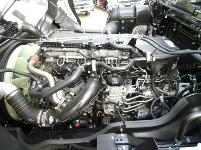 MITSUBISHI FUSOU SUPER GREAT 2025 Image 31