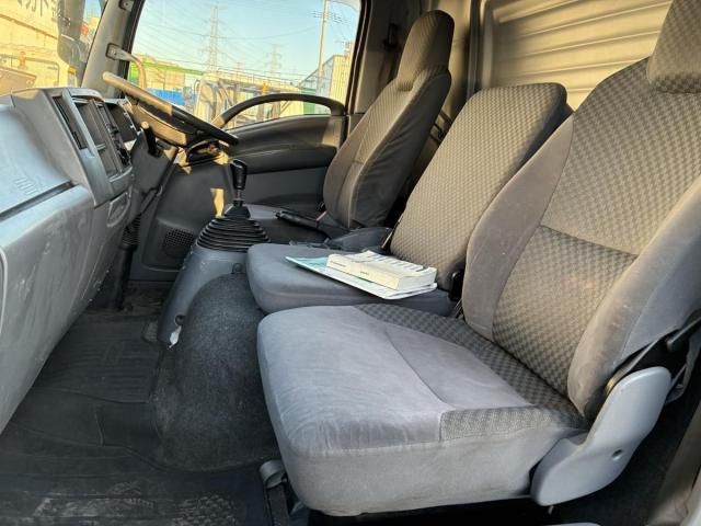 ISUZU FORWARD 2012 Image 31