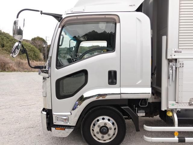ISUZU FORWARD 2016 Image 31