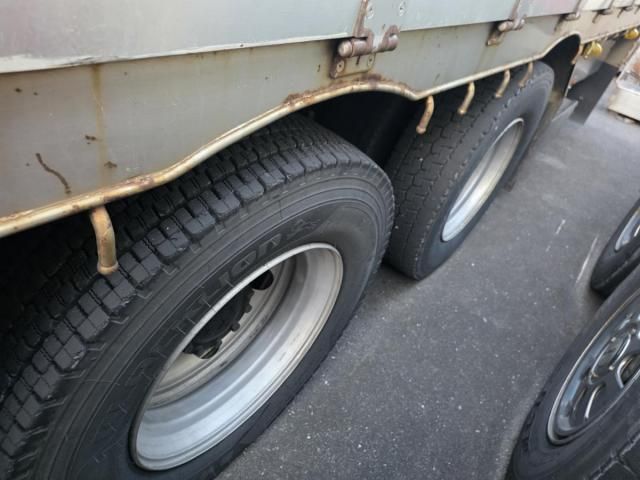 HINO PROFIA 2010 Image 31