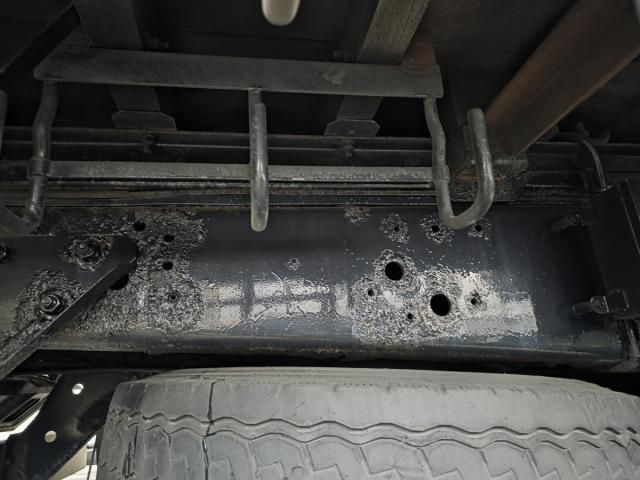 HINO PROFIA 2010 Image 31