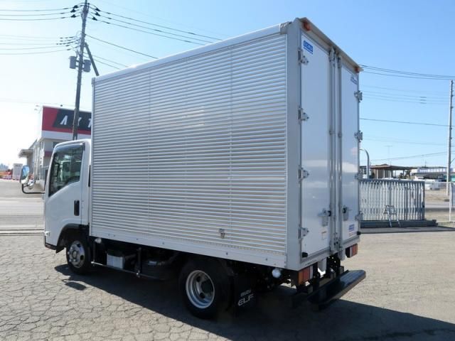 ISUZU ELF 2025 Image 31