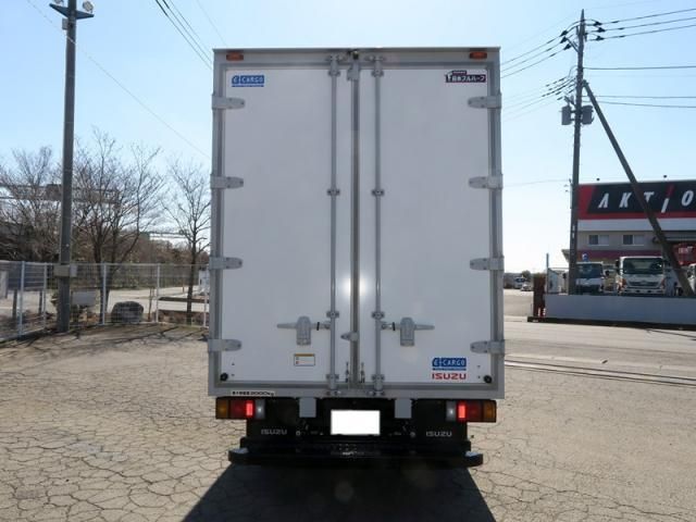 ISUZU ELF 2025 Image 31