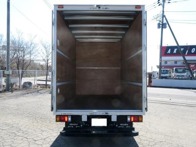 ISUZU ELF 2025 Image 31