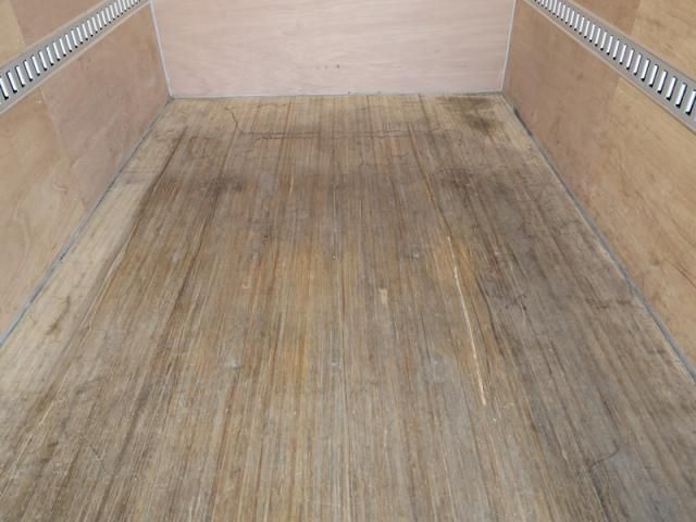 ISUZU ELF 2025 Image 31