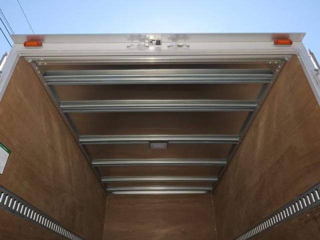 ISUZU ELF 2025 Image 31