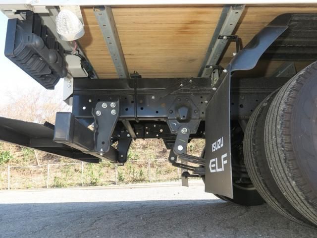 ISUZU ELF 2025 Image 31