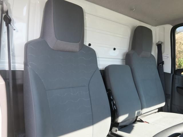 ISUZU ELF 2025 Image 31