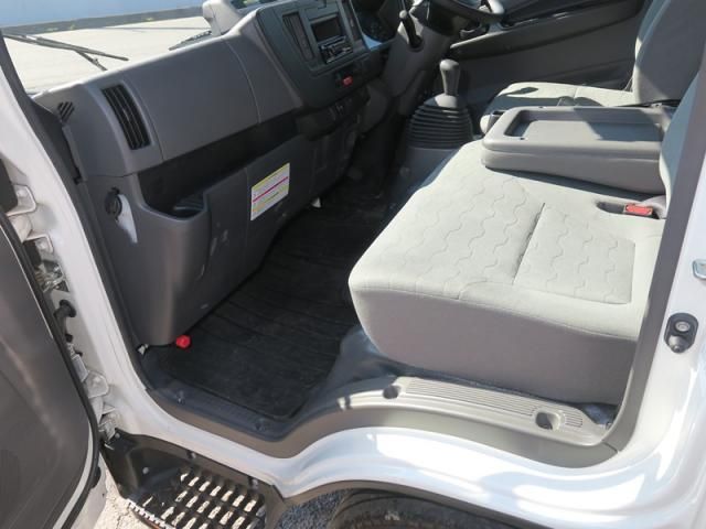 ISUZU ELF 2025 Image 31