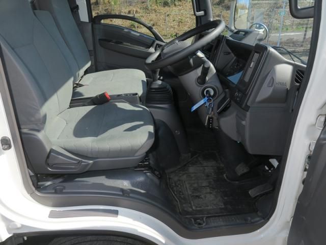 ISUZU ELF 2025 Image 31