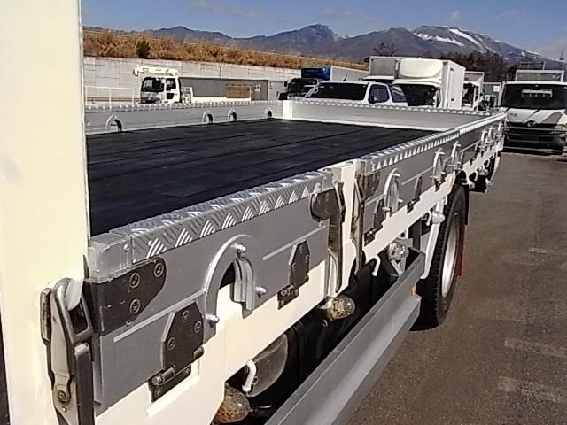 MITSUBISHI FUSOU FIGHTER 2013 Image 31