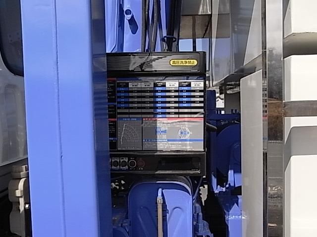 MITSUBISHI FUSOU FIGHTER 2013 Image 31