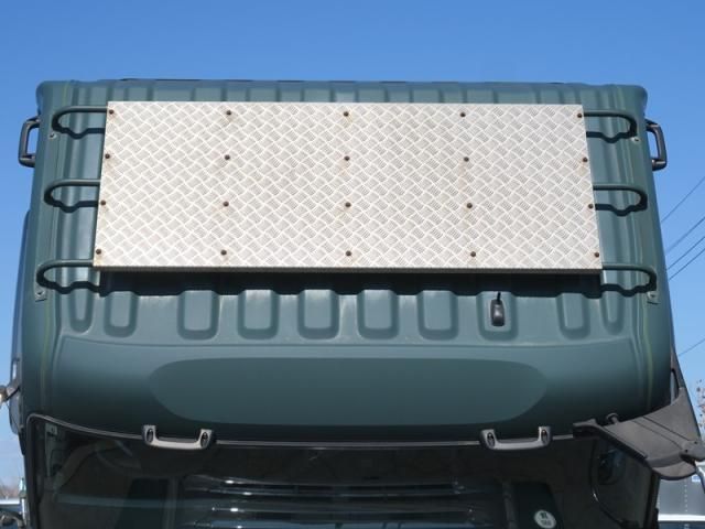 NISSAN DIESEL QUON 2018 Image 31