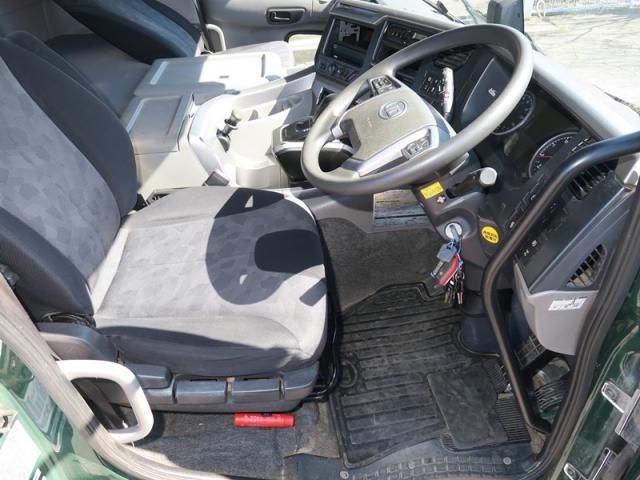 NISSAN DIESEL QUON 2018 Image 31