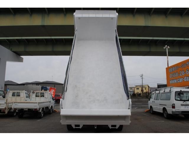 MITSUBISHI FUSOU SUPER GREAT 2013 Image 31