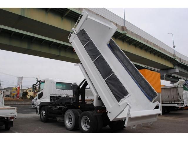 MITSUBISHI FUSOU SUPER GREAT 2013 Image 31