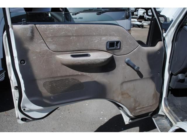 NISSAN VANETTE TRUCK 2WD 2004 Image 31