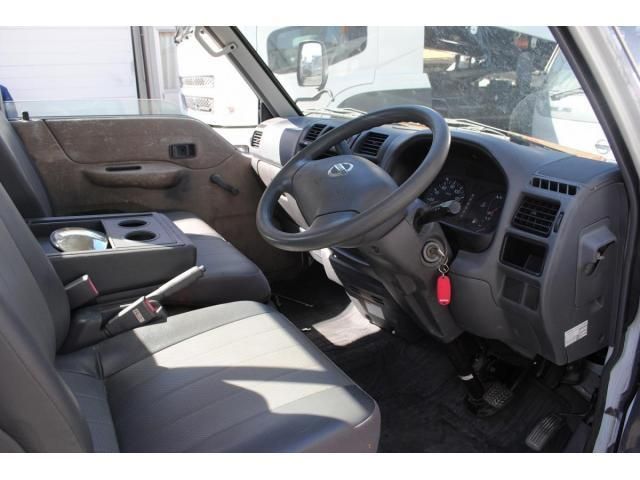 NISSAN VANETTE TRUCK 2WD 2004 Image 31