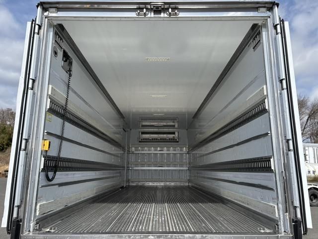 HINO RANGER 2015 Image 31