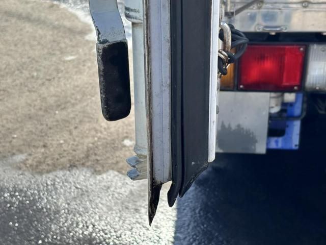 ISUZU ELF 2017 Image 31