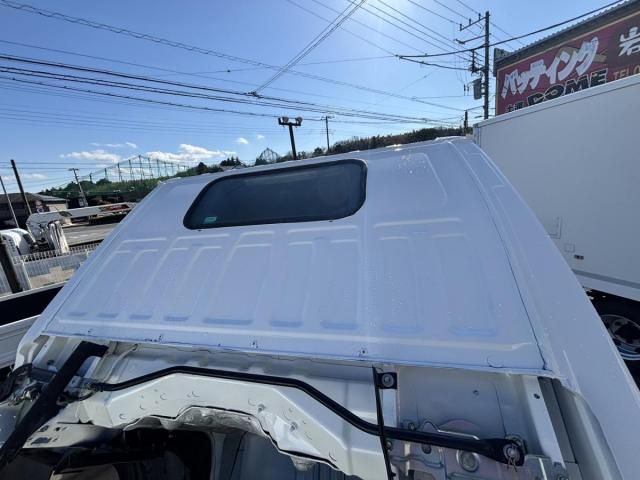 ISUZU ELF 2017 Image 31