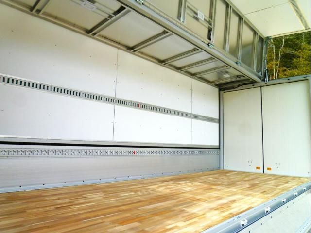 MITSUBISHI FUSOU FIGHTER 2025 Image 31