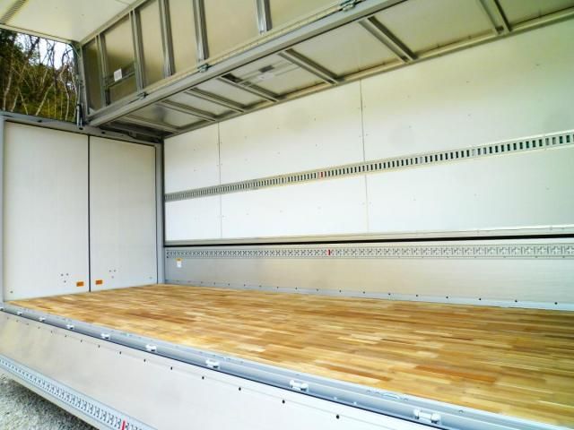 MITSUBISHI FUSOU FIGHTER 2025 Image 31