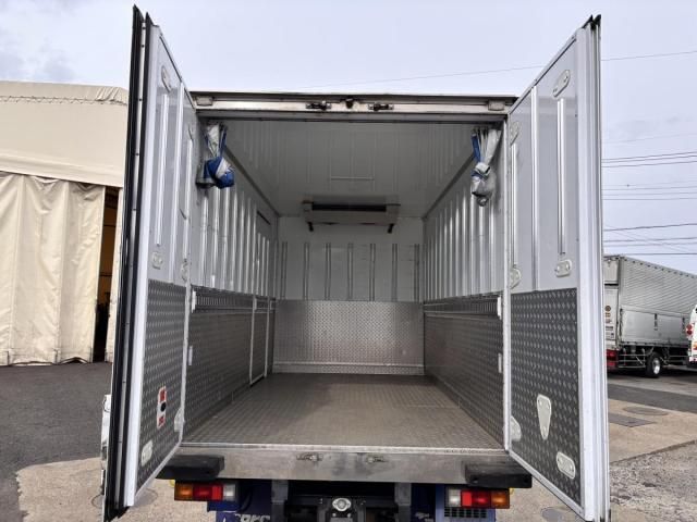 MITSUBISHI CANTER 2019 Image 31