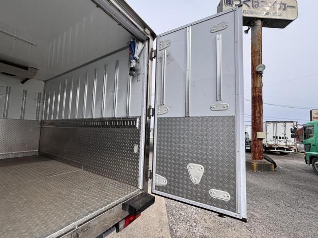 MITSUBISHI CANTER 2019 Image 31