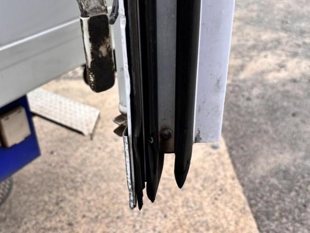 MITSUBISHI CANTER 2019 Image 31